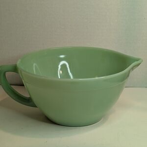 Vintage Fire King Jadeite Green Mixing Batter Bowl With Spout and C Handle